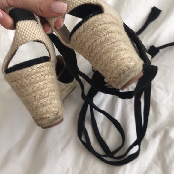 H&M suede woven wedge summer heels - Picture 4 of 10